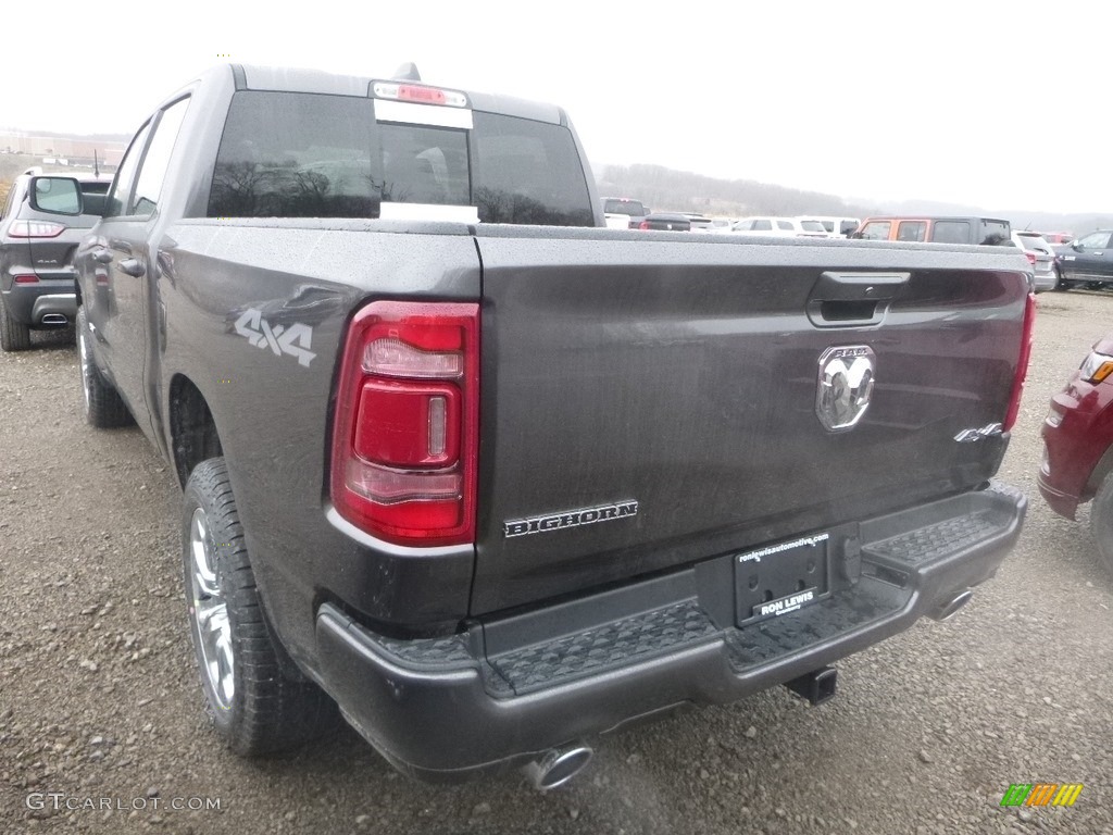 2019 1500 Big Horn Crew Cab 4x4 - Granite Crystal Metallic / Black photo #4