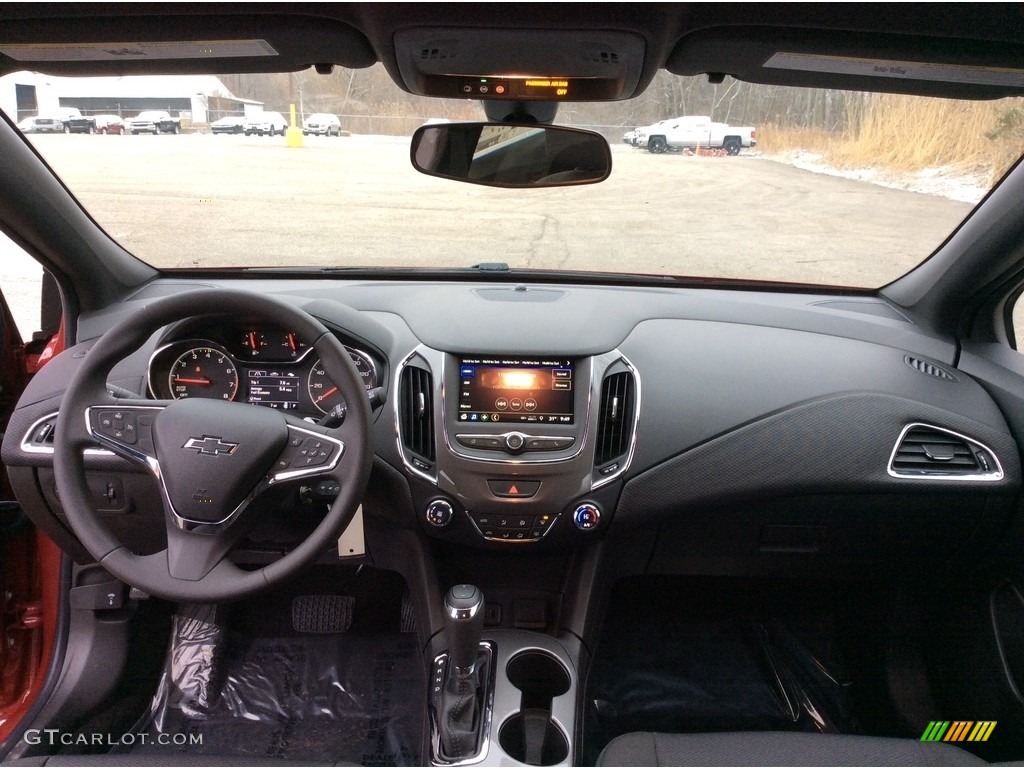 2019 Chevrolet Cruze LT Hatchback Black Dashboard Photo #131205599