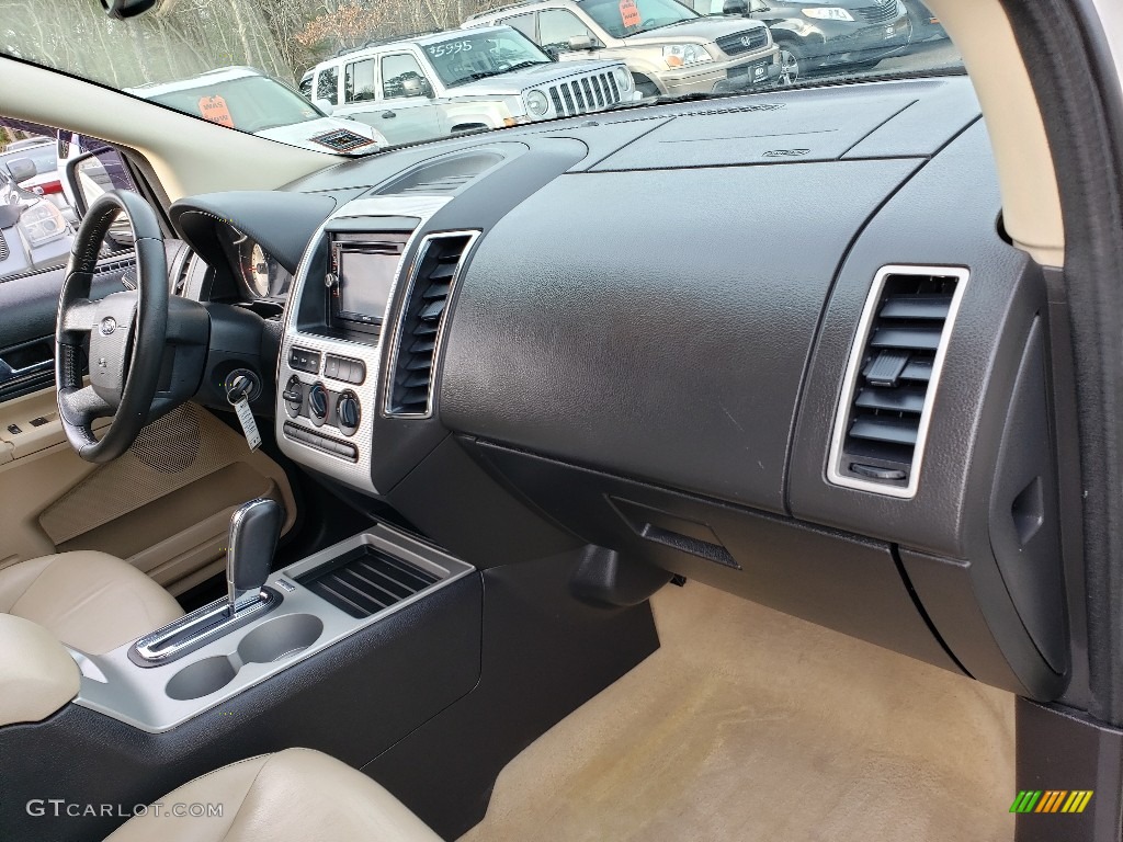 2008 Edge SEL AWD - White Sand Tri-Coat Metallic / Camel photo #10
