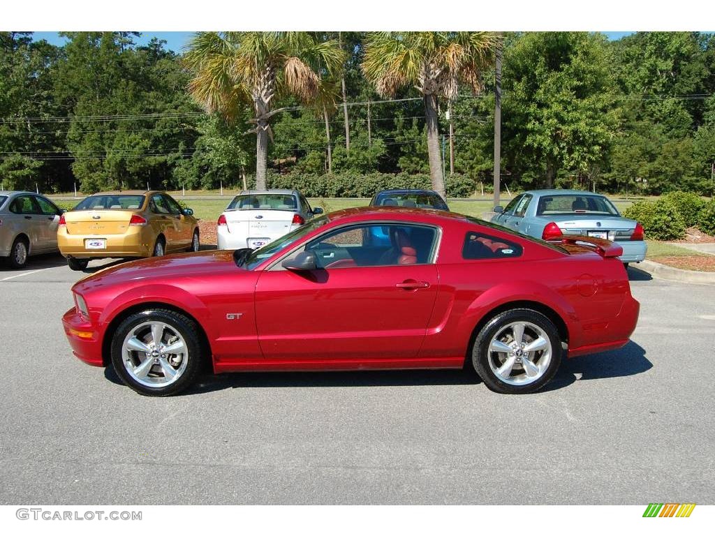 2006 Mustang GT Premium Coupe - Redfire Metallic / Red/Dark Charcoal photo #2