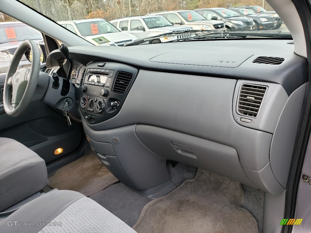 2005 MPV LX - Sunlight Silver Metallic / Gray photo #10