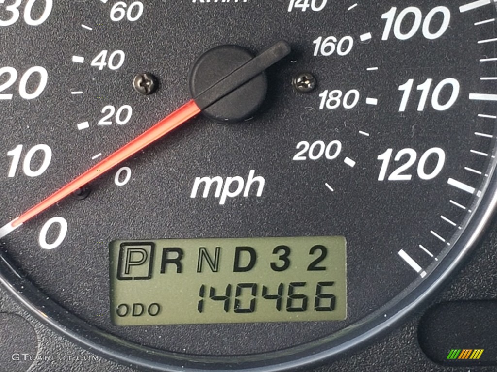 2005 MPV LX - Sunlight Silver Metallic / Gray photo #22