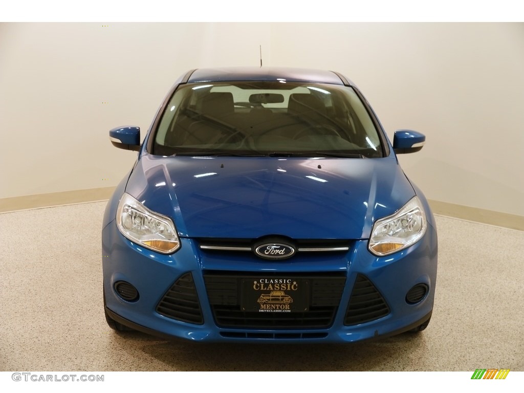 2014 Focus SE Hatchback - Blue Candy / Charcoal Black photo #2