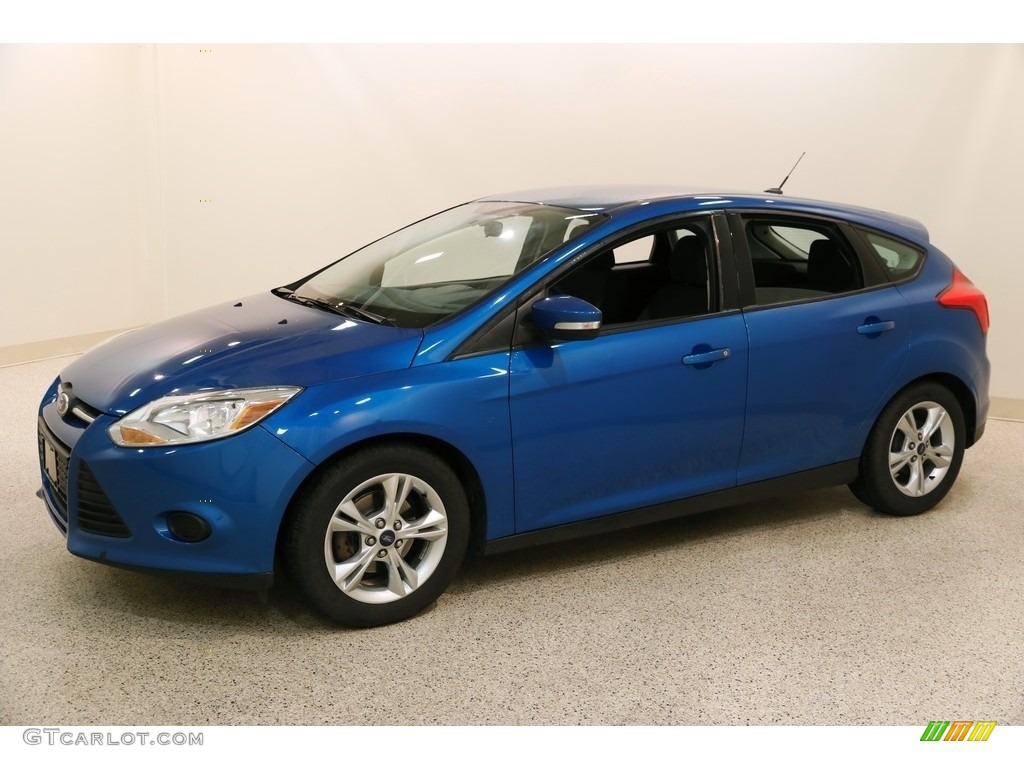 2014 Focus SE Hatchback - Blue Candy / Charcoal Black photo #3