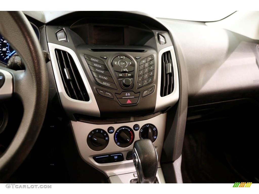 2014 Focus SE Hatchback - Blue Candy / Charcoal Black photo #9