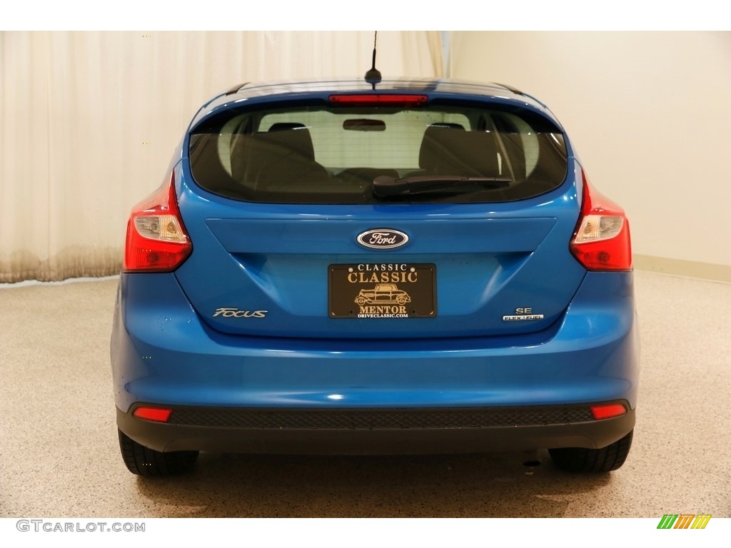 2014 Focus SE Hatchback - Blue Candy / Charcoal Black photo #16