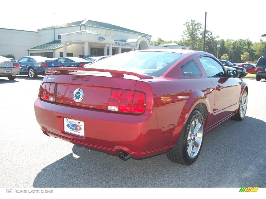 2006 Mustang GT Premium Coupe - Redfire Metallic / Red/Dark Charcoal photo #14
