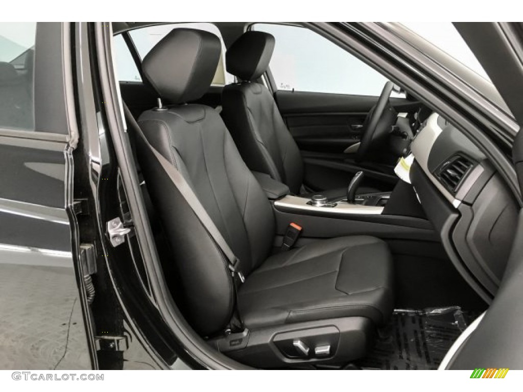 2018 3 Series 320i xDrive Sedan - Black Sapphire Metallic / Black photo #5