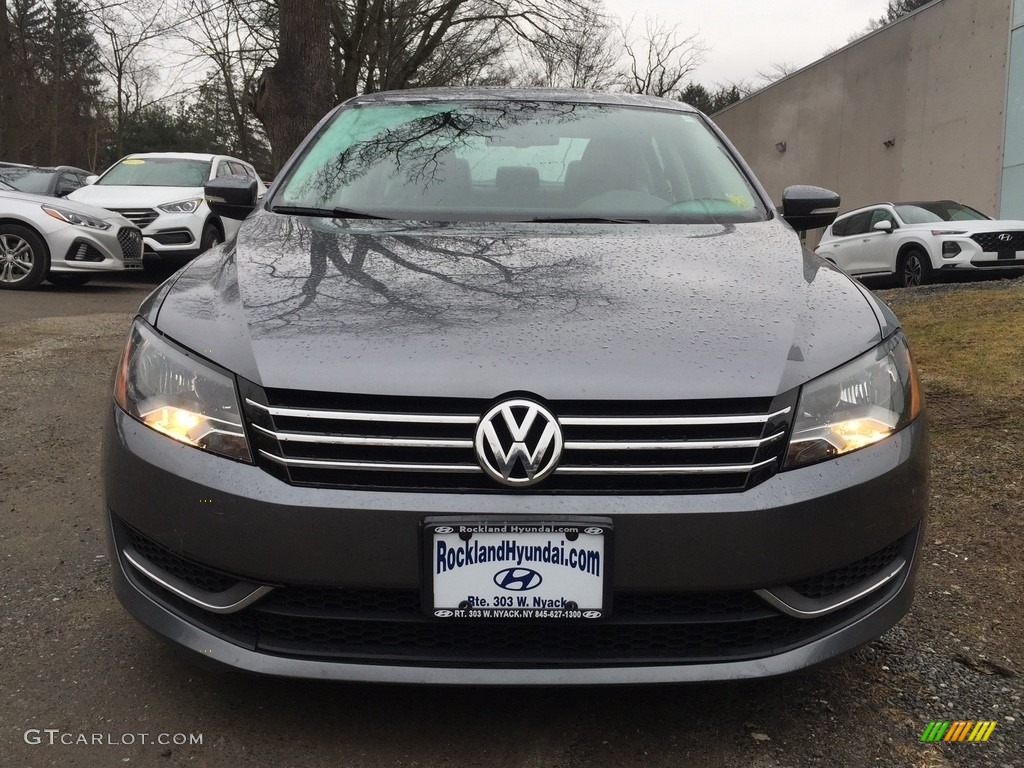 2013 Passat 2.5L SE - Platinum Gray Metallic / Titan Black photo #2