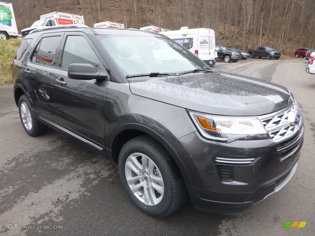 2019 Explorer XLT 4WD - Magnetic / Medium Black photo #3