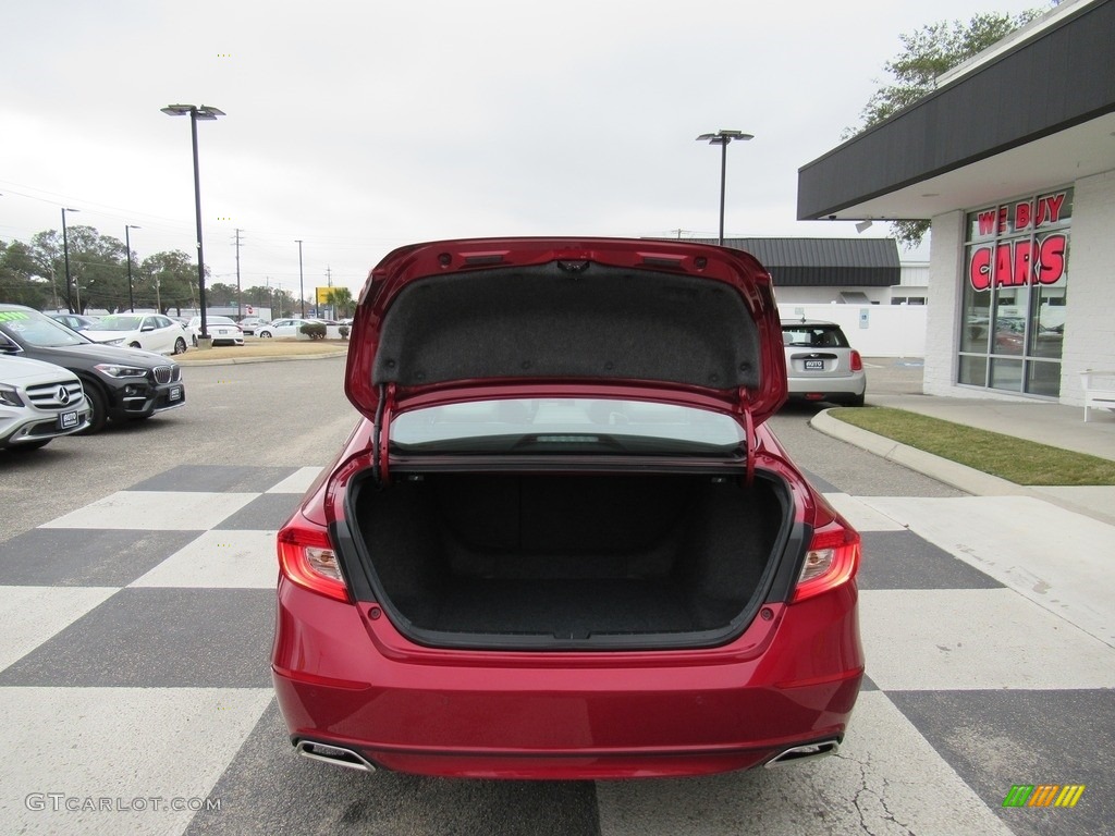 2018 Accord Touring Sedan - Radiant Red Metallic / Ivory photo #5