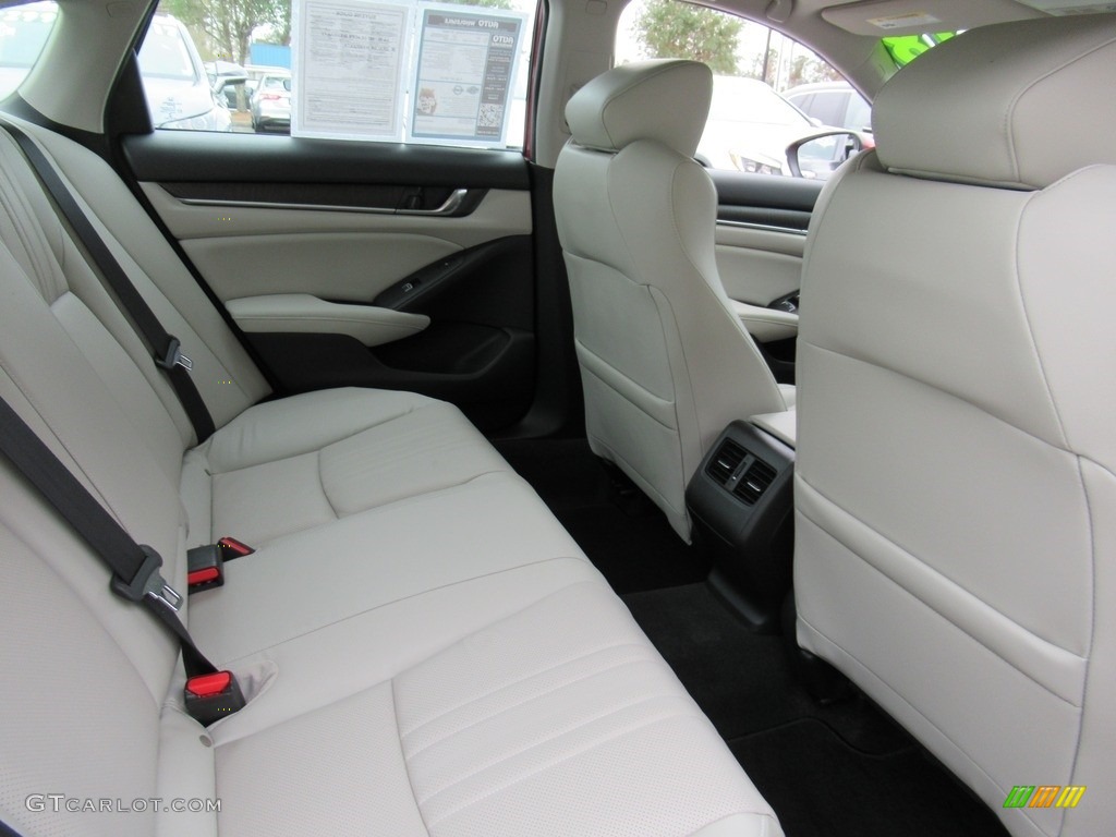 2018 Accord Touring Sedan - Radiant Red Metallic / Ivory photo #13