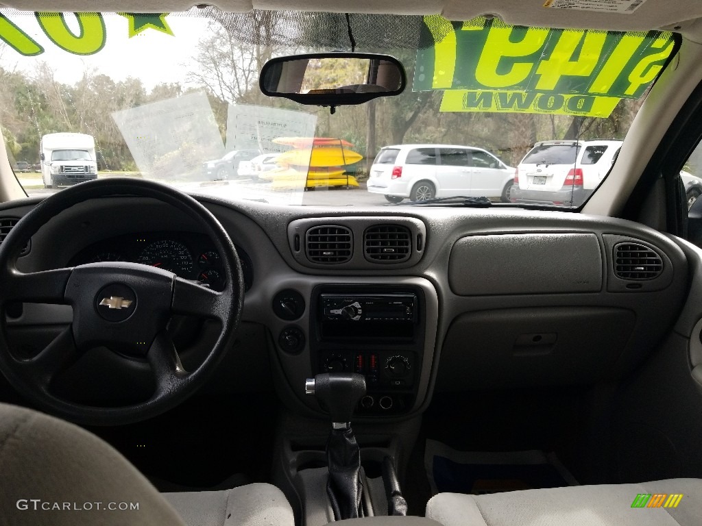 2007 TrailBlazer LS 4x4 - Moondust Metallic / Light Gray photo #13