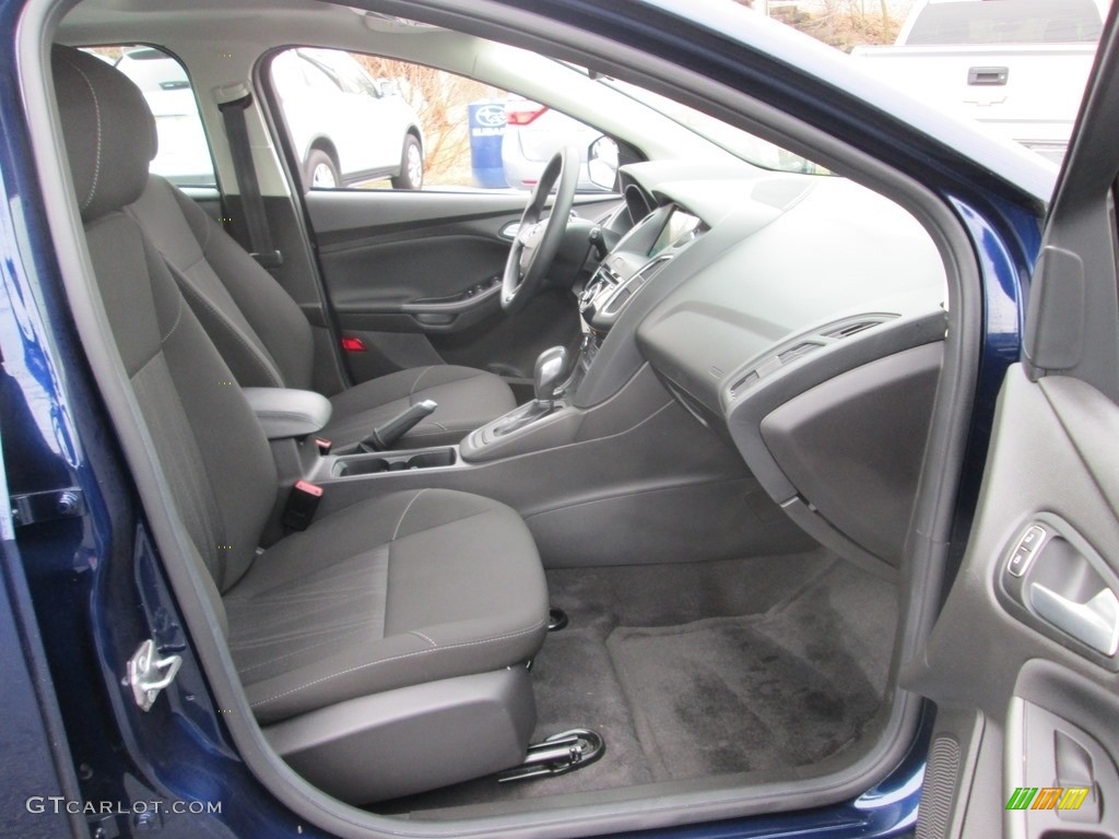 2017 Focus SEL Hatch - Kona Blue / Charcoal Black photo #17