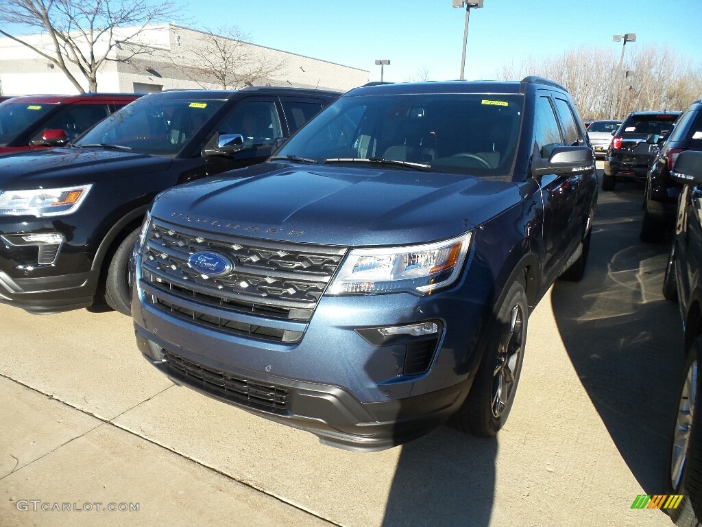 2018 Explorer XLT 4WD - Blue Metallic / Ebony Black photo #1