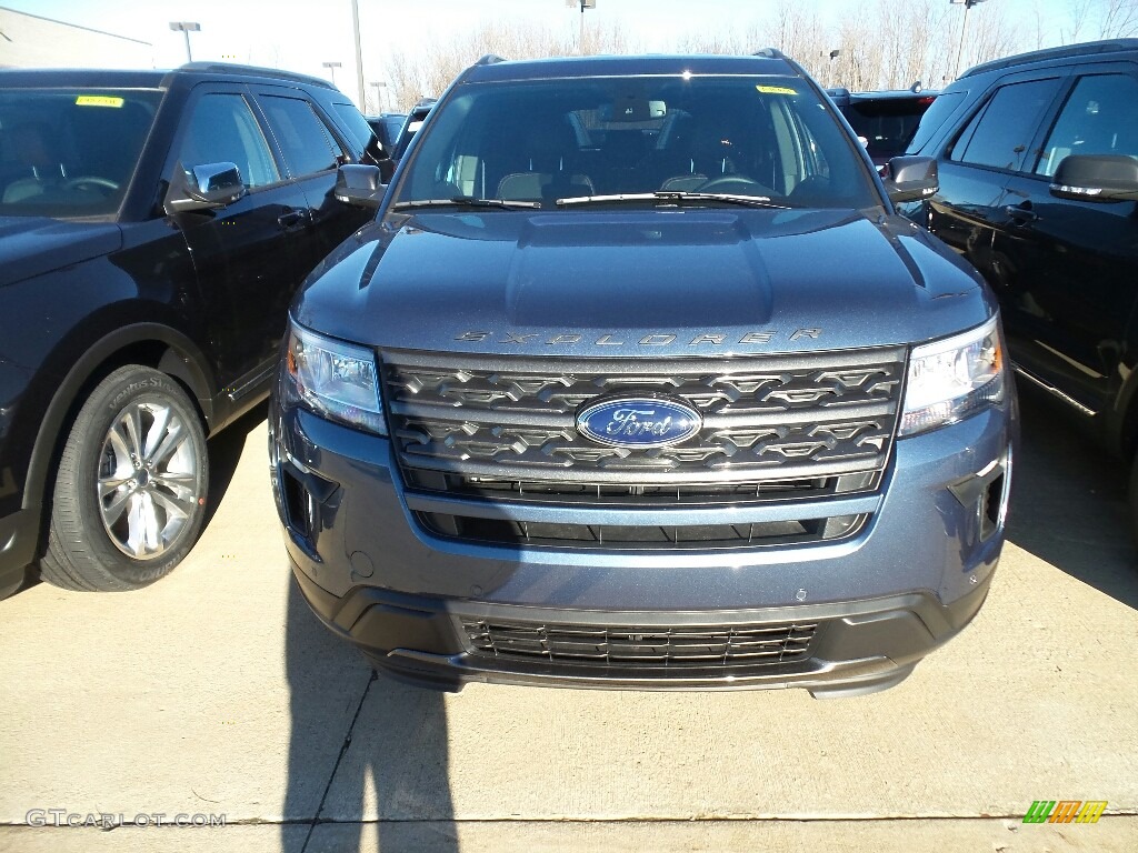 2018 Explorer XLT 4WD - Blue Metallic / Ebony Black photo #2