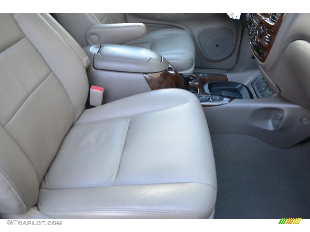 2007 Sequoia SR5 4WD - Desert Sand Mica / Taupe photo #18