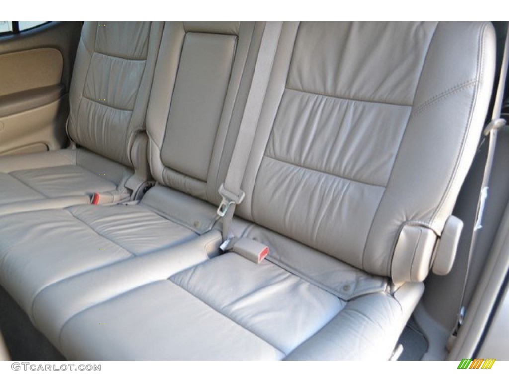 2007 Sequoia SR5 4WD - Desert Sand Mica / Taupe photo #23