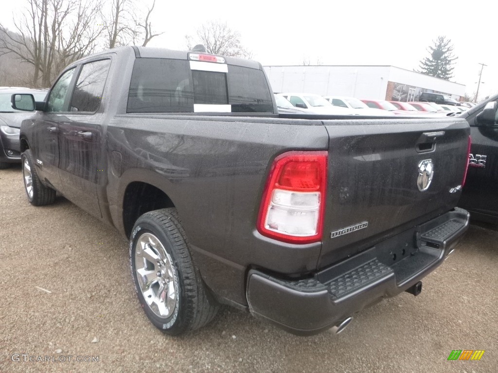 2019 1500 Big Horn Crew Cab 4x4 - Granite Crystal Metallic / Black photo #4