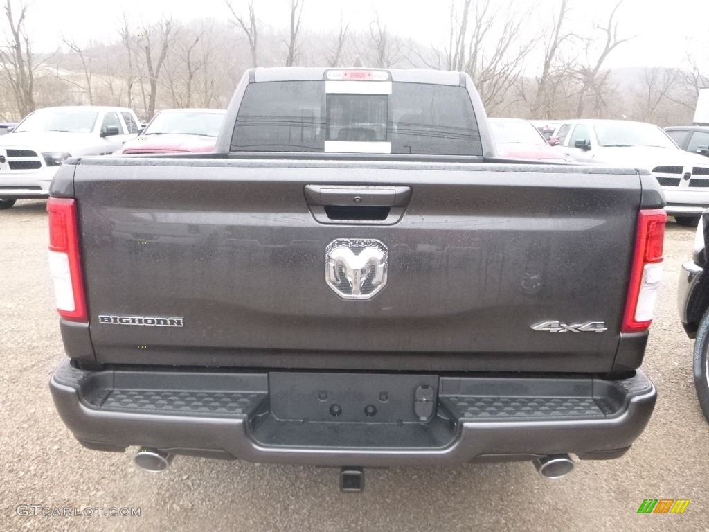 2019 1500 Big Horn Crew Cab 4x4 - Granite Crystal Metallic / Black photo #5