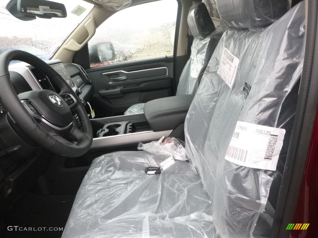 2019 1500 Big Horn Crew Cab 4x4 - Delmonico Red Pearl / Black/Diesel Gray photo #13