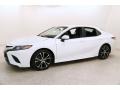 Super White - Camry SE Photo No. 3
