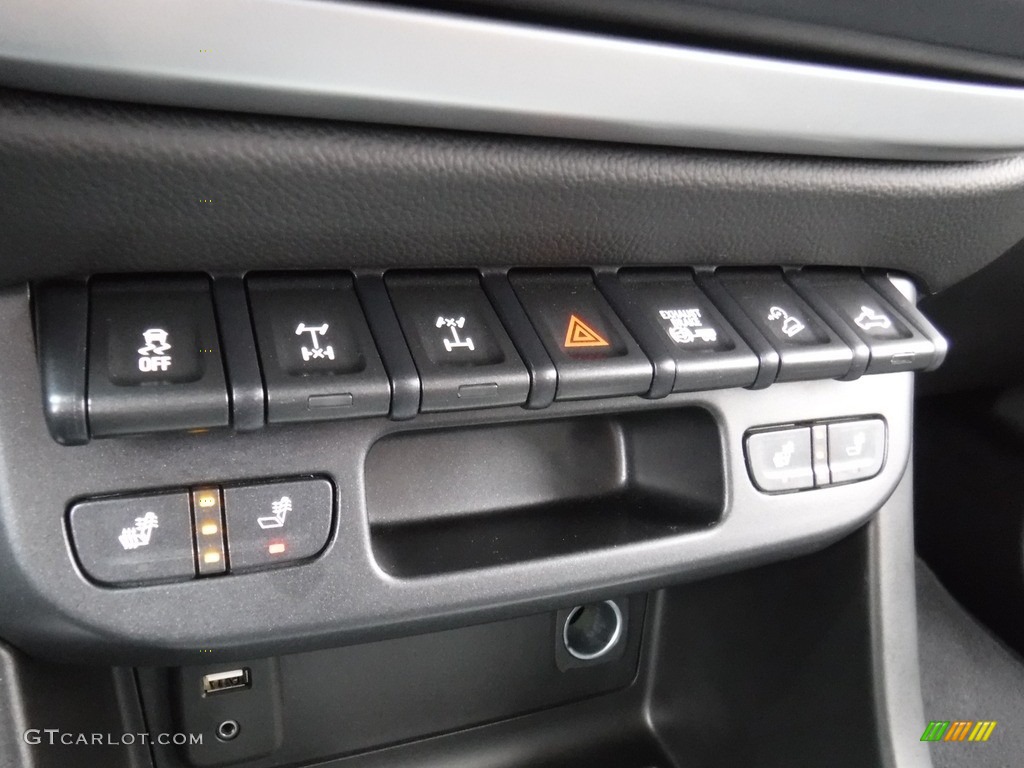 2018 Chevrolet Colorado ZR2 Crew Cab 4x4 Controls Photo #131257137