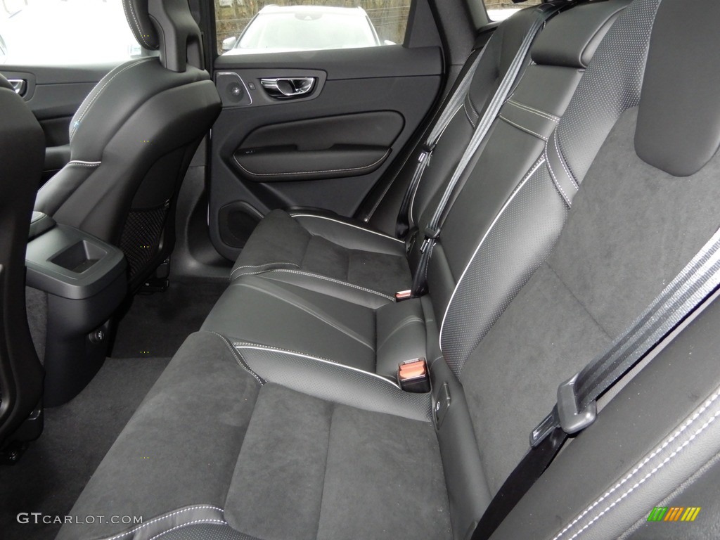 2018 Volvo XC60 T6 AWD R Design Rear Seat Photo #131258007