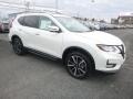 Front 3/4 View of 2019 Rogue SL AWD