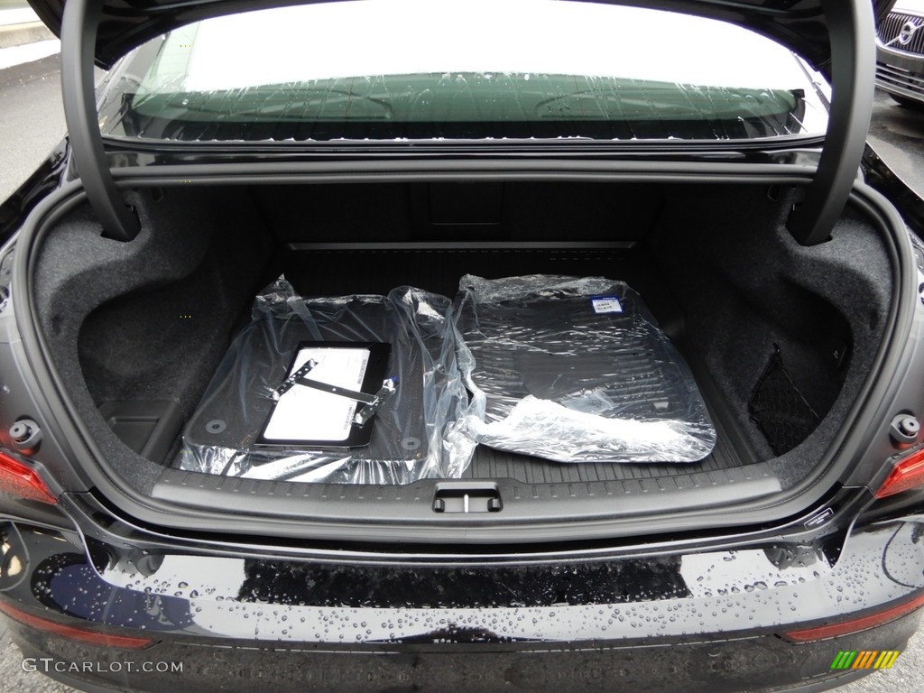 2019 Volvo S60 T6 Inscription AWD Trunk Photos