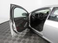 Ingot Silver - Focus SE Sedan Photo No. 32