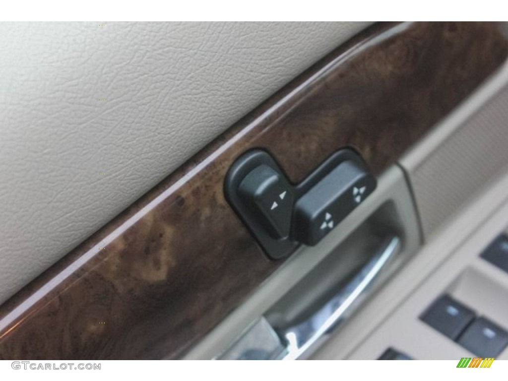 2010 Grand Marquis LS Ultimate Edition - Silver Birch Metallic / Medium Light Stone photo #16