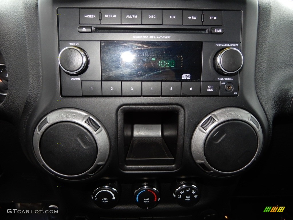 2014 Wrangler Sport 4x4 - Anvil / Black photo #19