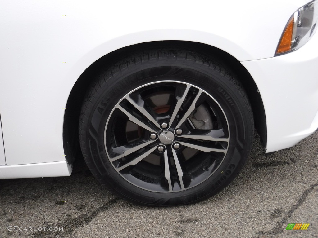 2013 Charger SXT AWD - Bright White / Black/Red photo #3