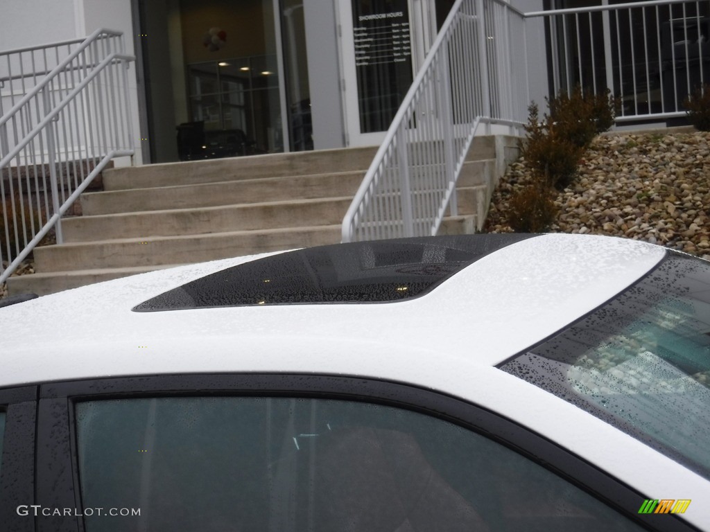2013 Charger SXT AWD - Bright White / Black/Red photo #4