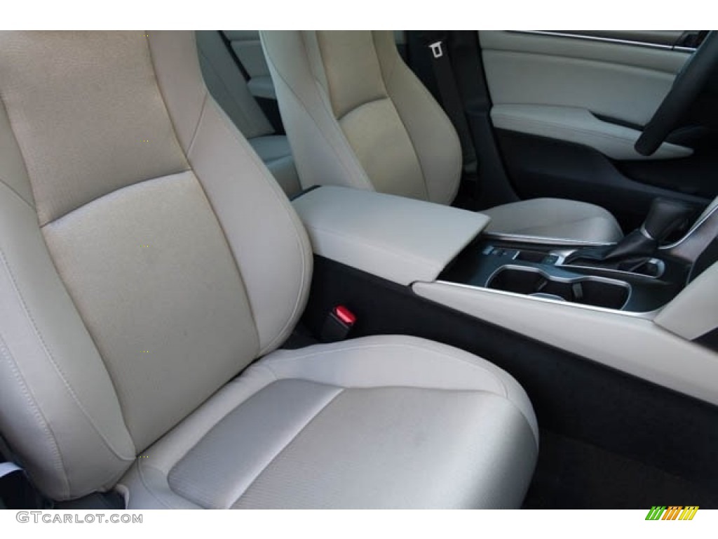 2019 Accord LX Sedan - Platinum White Pearl / Ivory photo #26