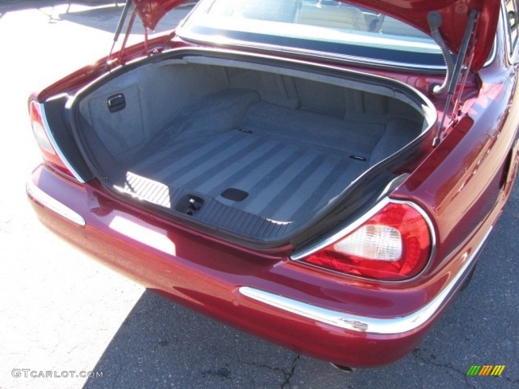 2004 XJ XJ8 - Radiance Red Metallic / Sand photo #20