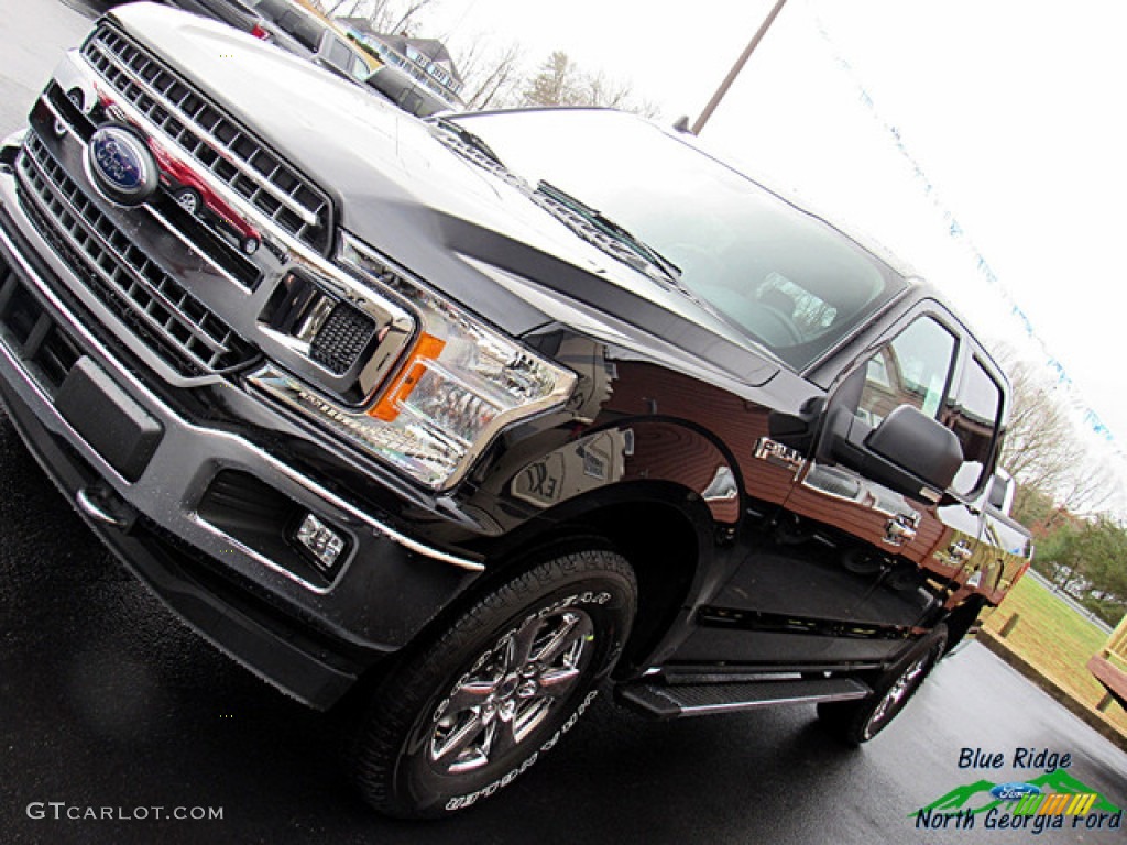 2019 F150 XLT SuperCrew 4x4 - Agate Black / Earth Gray photo #33