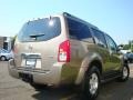 Granite Metallic - Pathfinder SE 4x4 Photo No. 9