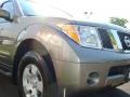 Granite Metallic - Pathfinder SE 4x4 Photo No. 22