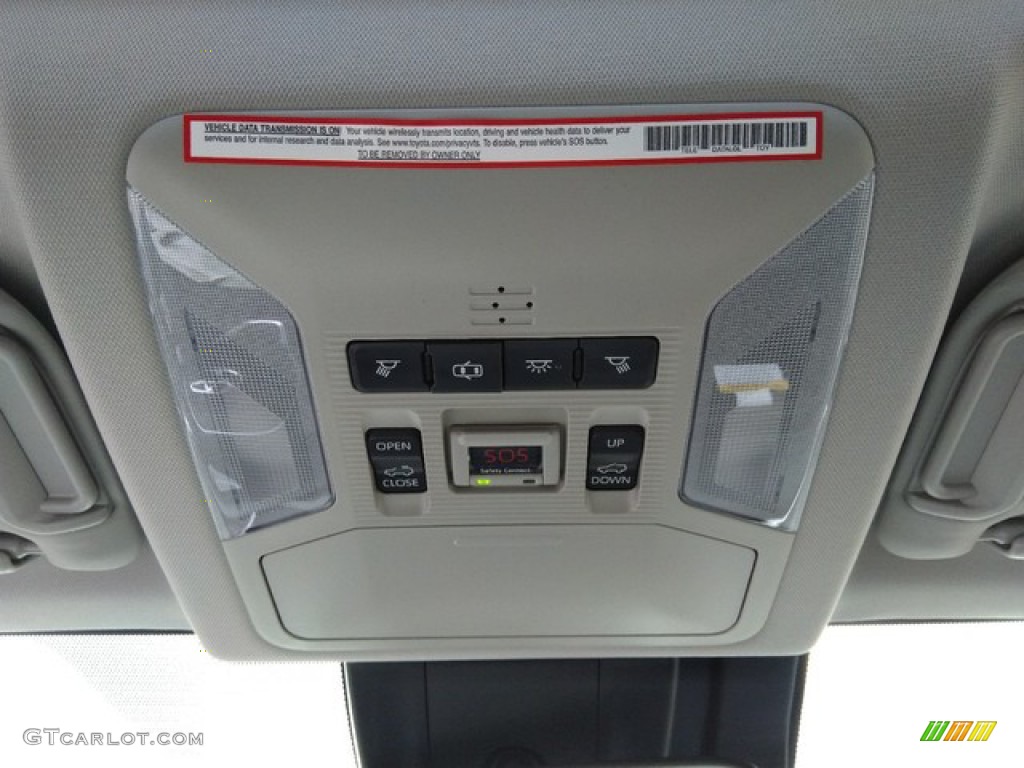 2019 RAV4 XLE AWD - Super White / Black photo #21