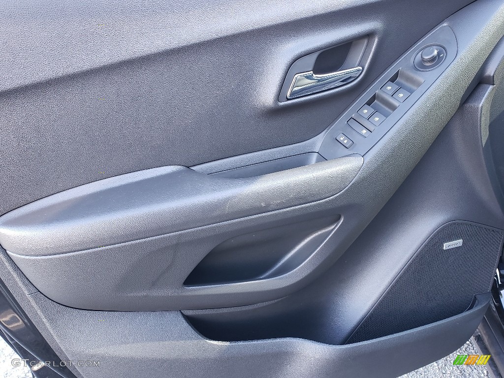 2019 Chevrolet Trax Premier AWD Jet Black Door Panel Photo #131290476
