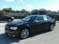 Gloss Black - 300 Touring Photo No. 1