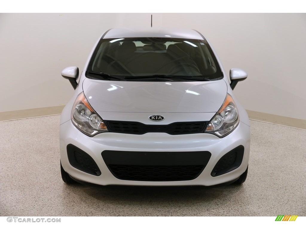 2012 Rio Rio5 LX Hatchback - Bright Silver / Black photo #2