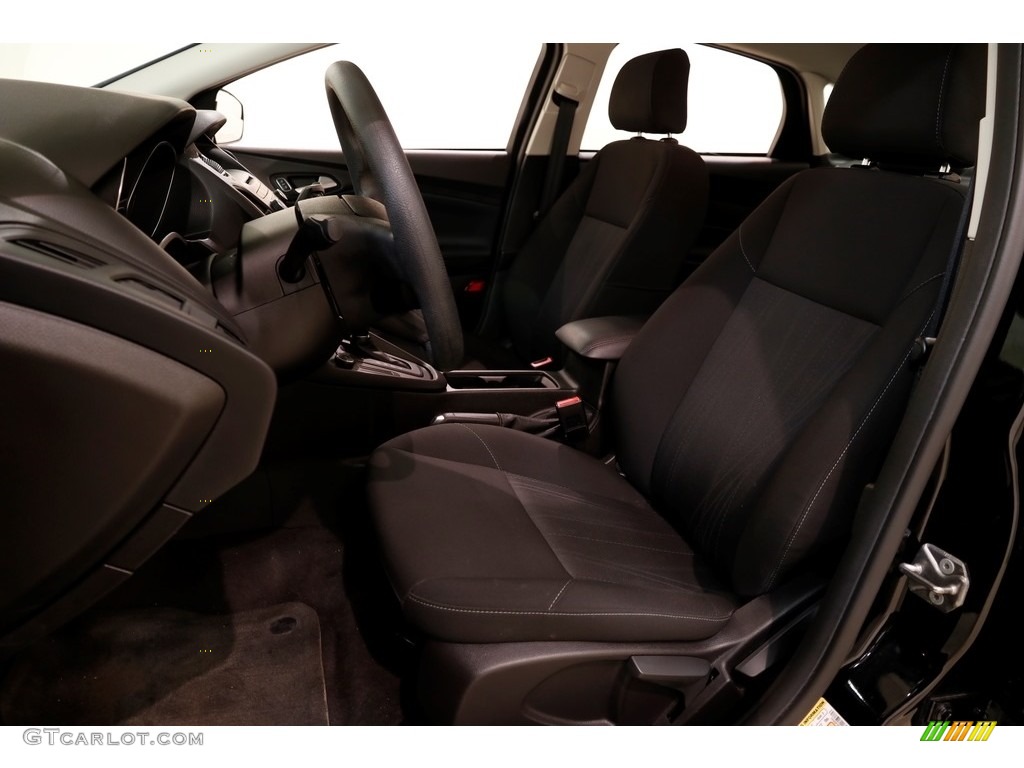 2016 Focus SE Sedan - Shadow Black / Charcoal Black photo #5