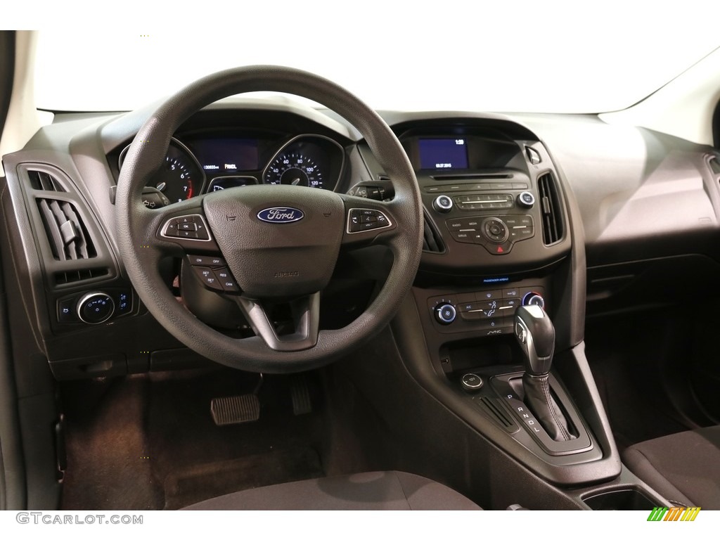 2016 Focus SE Sedan - Shadow Black / Charcoal Black photo #6