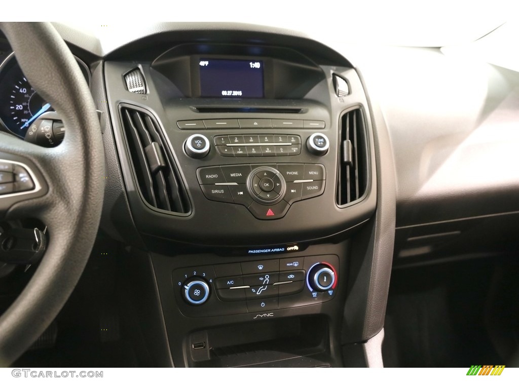 2016 Focus SE Sedan - Shadow Black / Charcoal Black photo #9