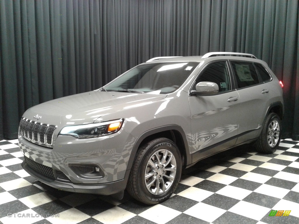Sting-Gray 2019 Jeep Cherokee Latitude Plus Exterior Photo #131309196