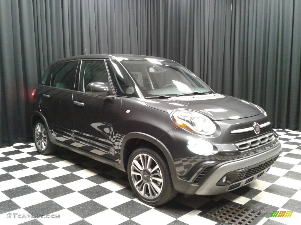 Grigio Scuro (Grey Metallic) 2019 Fiat 500L Trekking Exterior Photo #131309502