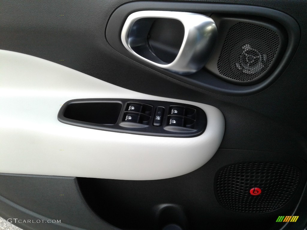 2019 Fiat 500L Trekking Controls Photo #131309541